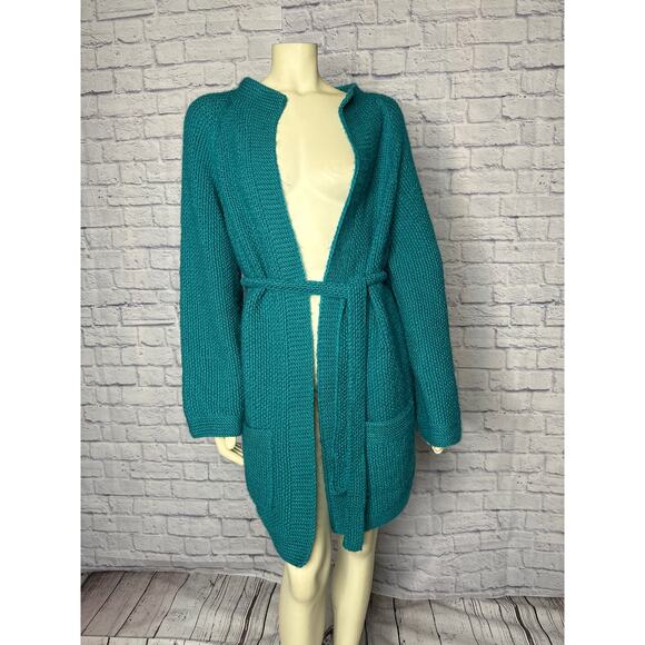 American vintage OOAK Hand knit over sized green belted cardigan size medium - Picture 4 of 14